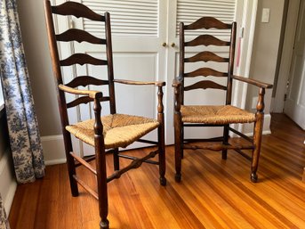 A Pair Of Antique Oak Ladder Back Chairs With Rush Seats - French Provincial