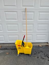 Rubbermaid Mop Bucket With Mop