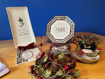 'Meet Me Under The Mistletoe'