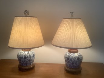 Set Of 2 Vintage Blue & White Asian Lamps