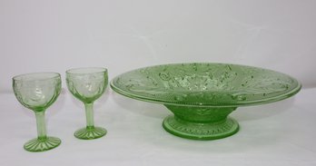 Vintage Chantilly & Cameo Green Depression Uranium Glass Goblets & Bowl