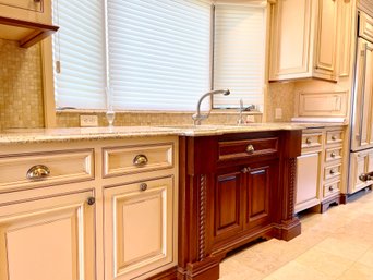 A 12 Foot Base Cabinet Set - Includes Upper Cabinets & The Kitchen Sinks!