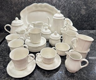Villeroy & Boch Luxembourg Manoir Pattern Dishes: Teapots, Teacups & Saucers, Creamers, Sugar Bowls & Platter