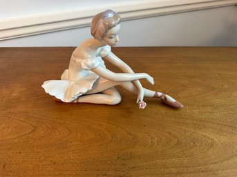 Lladro 'rose Ballet' Porcelain Ballerina Figurine