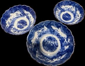 Antique Japanese Meiji Blue & White Porcelain Nesting Bowls  Set Of 3 ~ Rare ~