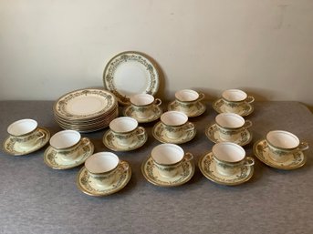 Aynsley Henley Tea Cups, Saucers & Dessert Plates