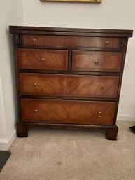 VINTAGE CHIPPENDALE STYLE OLD COLONY Collection Dresser