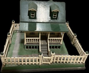 Antique Folk Art Handmade Dollhouse With Original Fenced Yard & Removable Roof