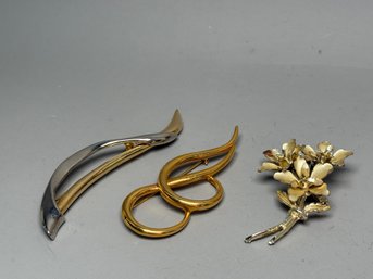 Beautiful Collection Of Gold Toned Pins