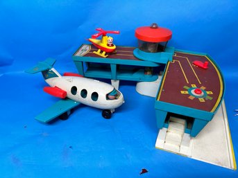 1972 Fisher Price Airport #996