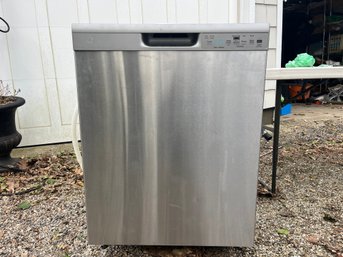 A GE Dishwasher - Stainless Steel - Plastic Interior - LOC B