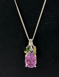 Sterling Silver 19' Necklace With A Pendant Of Amethyst, Emerald & Sapphire