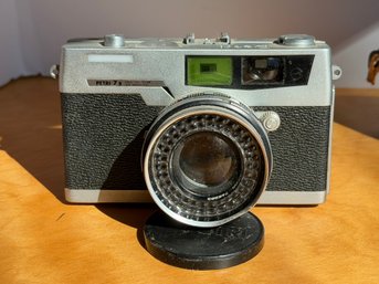 Petri 7S 35mm Camera With Case And Lens Cap