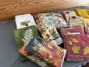 15 Packages Thanksgiving Napkins & 5 Dish Cloths