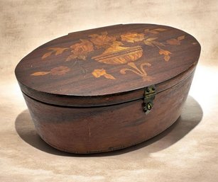 Vintage Inlaid Wood Oval Musical Jewelry Box – 'Parade Des Soldats De Bois'