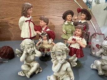 Valentine Figurines
