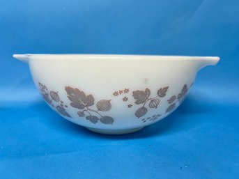 Vintage Gooseberry #443 Pyrex Mixing Bowl