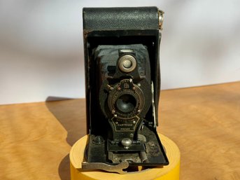 Vintage Eastman Kodak Co. Folding Cartridge Camera