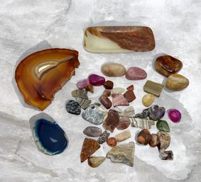 Large Collection Of Polished Agate, Jasper & Assorted Semi-Precious Stone Cabochons With Agate Slices