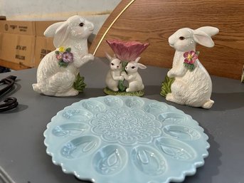 Beautiful 4 Pc. Blue Egg Plate And Bunnies
