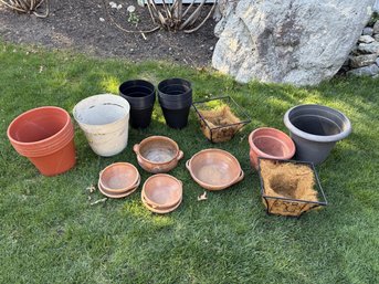 4 Terracotta Planters, 2 With Saucers, Assortment Of Plastic Planters & 2 Metal Square Hanging Planters