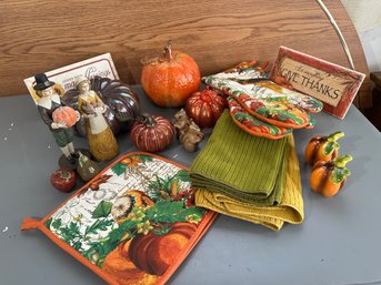 Pilgrims, Pumpkins, & Potholders