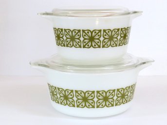 Set Of 2 Vintage Pyrex Verde Casserole Dishes With Glass Lids