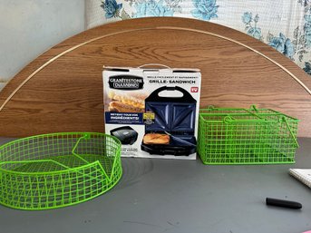 Granite Stone Diamond Sandwich Grille New In Box With  Picnic Holder And Flatware Holder