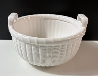 RARE George Davis White Ceramic Bennington Pottery Nantucket Basket