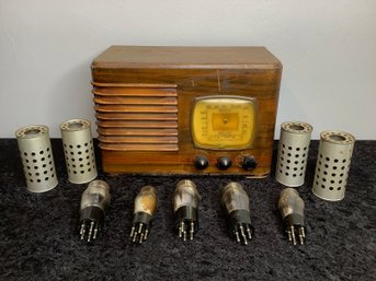 Vintage Emerson Radio & Accessories