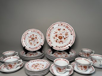 Vintage Wedgwood 'Kashmar' Porcelain China Collection
