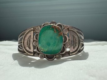 Navajo-style Unmarked Silver Cuff Bracelet