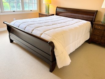 Queen Size Sleigh Bed