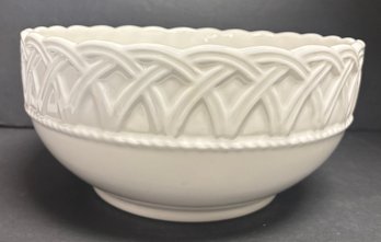 12' Tiffany & Co Basket Weave White Porcelain Serving Bowl, Made In Italy, Exclusively For Tiffany& Co  52/WAD