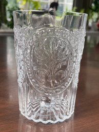 Wonderful Set Of Eight (8) 9 Oz - Fleur De Lis Tumblers From Anthropologie - Very Nice -  Little Ding On One