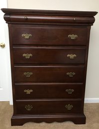 Classic Mahogany-Finish 5-Drawer Chest