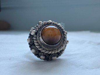 Vintage Mexican Sterling Silver Ring Featuring A Gemstone