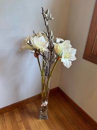 Nice Glass Vase With Artificial Flowers