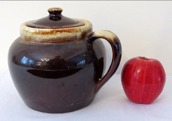 A Pfaltzgraff Brown Drip Bean Pot