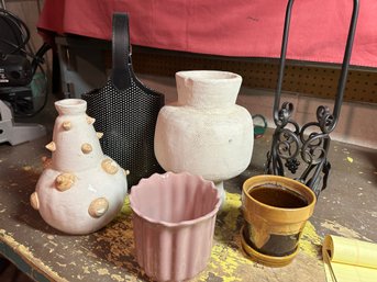 Group Of Planters And Wine Baskets  - 6 Pieces