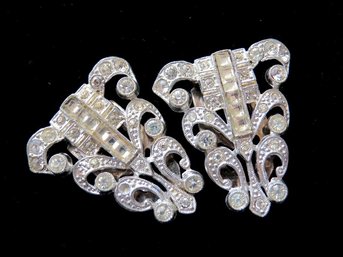Beautiful Vintage Pair Of Scrolled Rhinestone Dress Clips