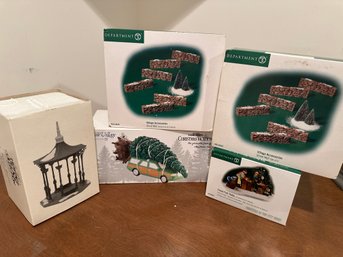 Dept 56  5 Pc. Including Lampoons Christmas Vacation Griswold Family Christmas Tree 4030743