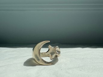 Vintage Sterling Silver Moon And Star Ring