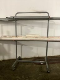 INDUSTRIAL PIPE RACK ON WHEELS