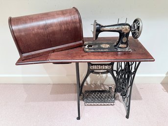 Antique Singer Sewing Machine & Table Base