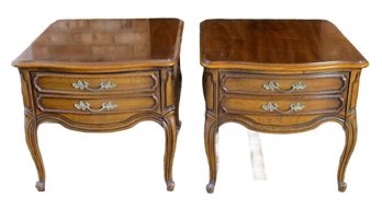 Matching Pair Of Thomasville, NC 1 Drawer Living Room End Tables In Walnut