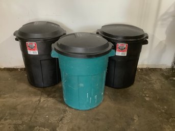 Mixed Plastic Rubbbermaid Garbage Cans Lot Of 3