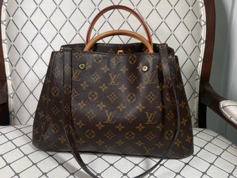 Amazing Authentic LOUIS VUITTON Montaigne Handbag - Has LV Lock / Keys / Leather Key Cloche - Very Nice Bag !