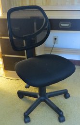 Mesh Back Swivel Office Chair