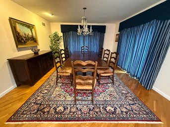 A Stunning Hand Knotted Persian Wool Rug